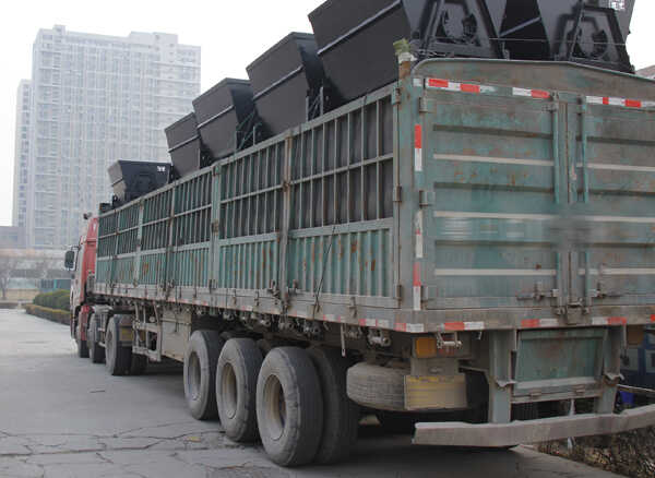 中煤集团一批矿用设备发往山西吕梁