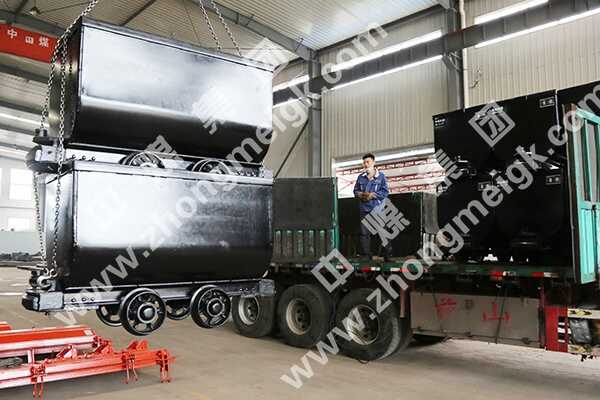 中煤集团一批固定式矿车发往山西忻州