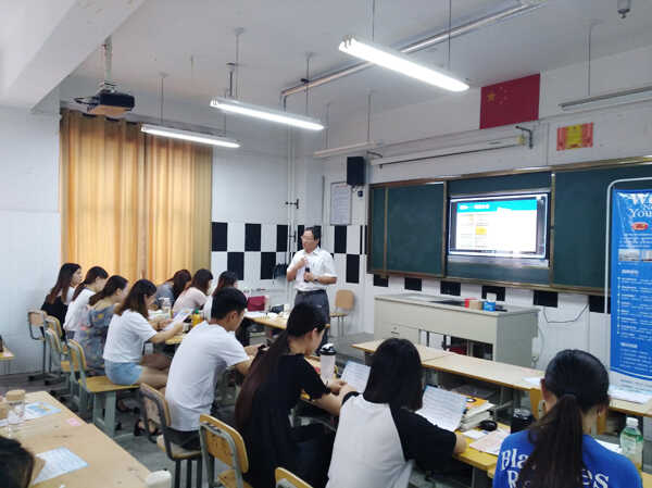 中煤集团应邀在枣庄科技职业学院召开专场招聘会